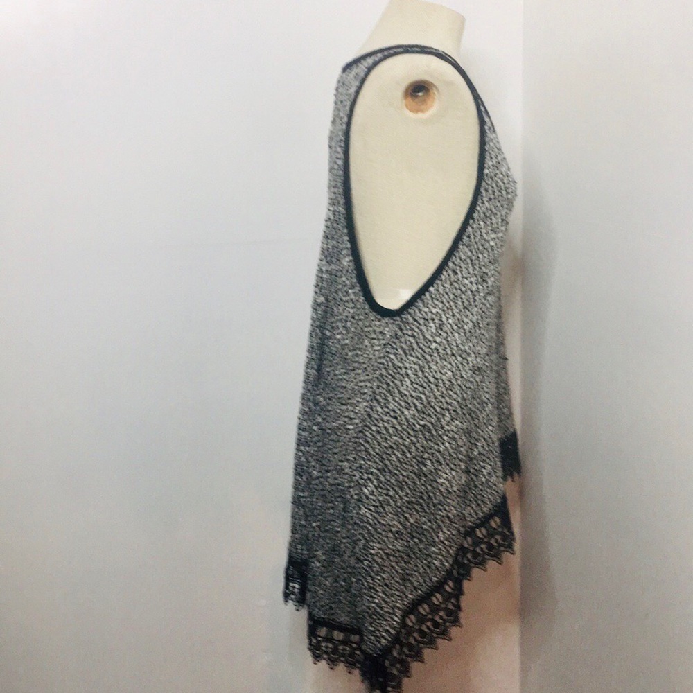 Moon Collection Los Angeles Aline Tunic - Picture 4 of 8
